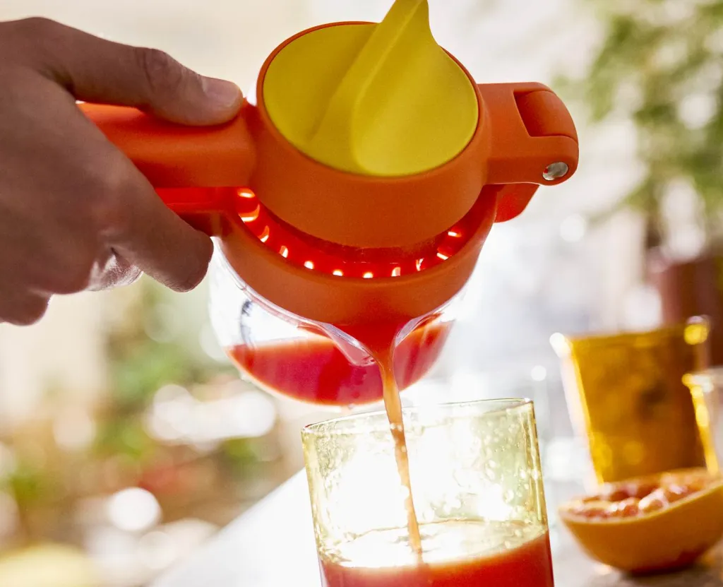 Joseph Joseph Presseredskaber > JuiceMax Citronpresser, Orange