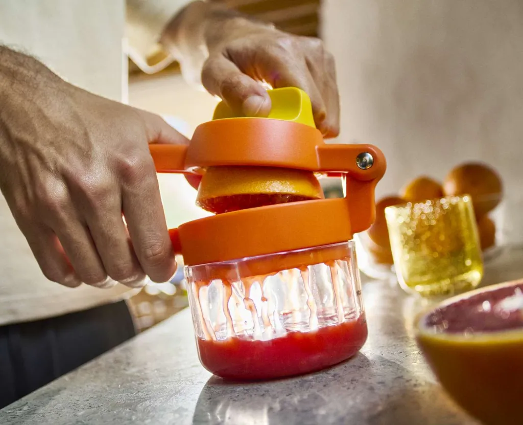 Joseph Joseph Presseredskaber > JuiceMax Citronpresser, Orange