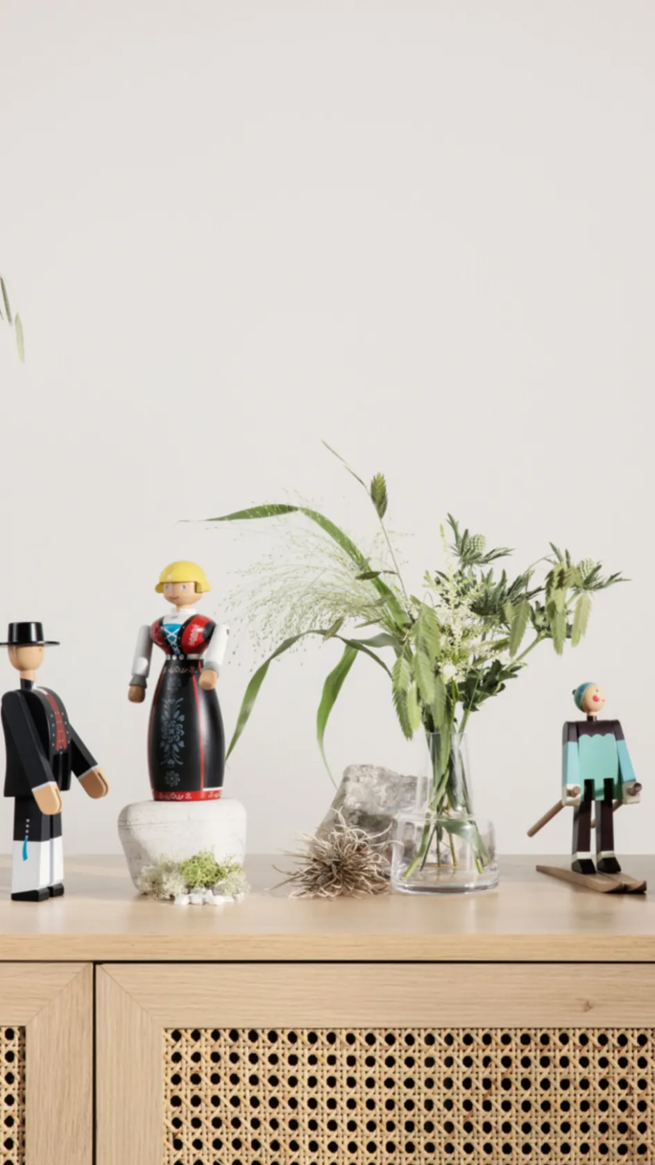 Discount Kay Bojesen Denmark Kay Bojesen Norsk Bunad Kvinde 18 cm, Malet Bøgetræ