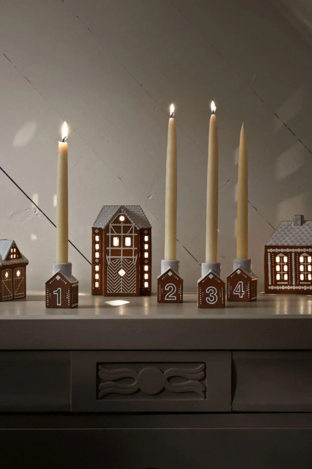 Gingerbread Adventsstage 4 stk. H7,5 cm, Brun Julelys