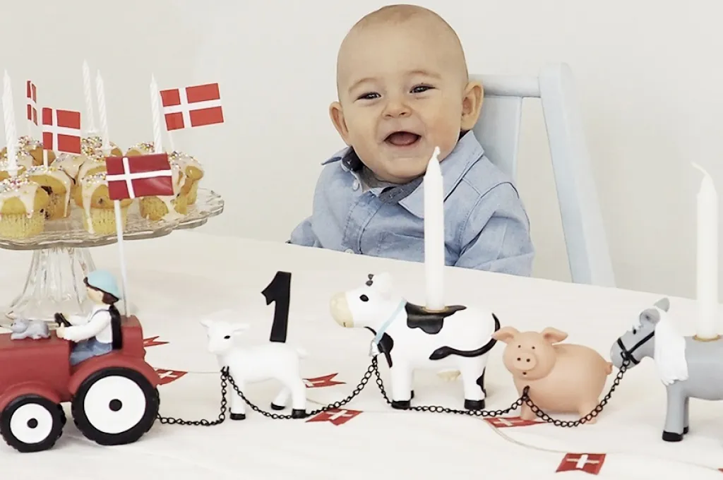 Børn Kids By Friis Fødselsdagstog Og Tilbehør > Fødselsdagstog Bondegård 45 cm