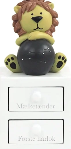 Discount Kids By Friis Æske t. Første Tand/Hårlok Løven H11,5 cm, Hvid