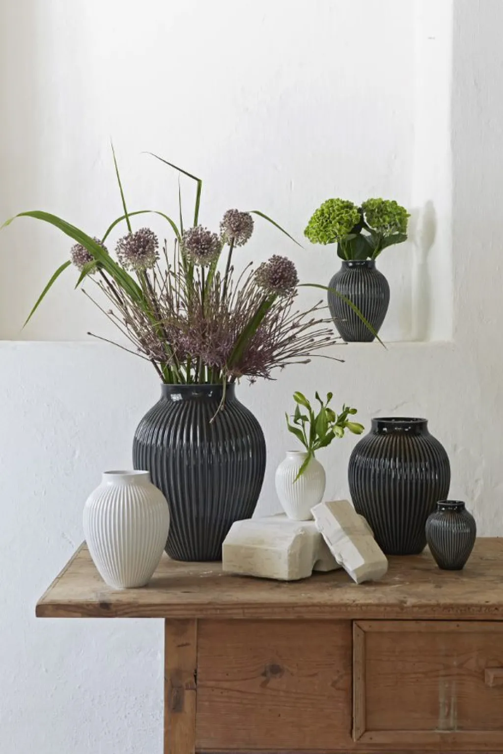 Clearance Ripple Vase H, Sort Stue|Vaser