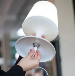 Koziol Bordlamper|Trådløse Lamper > LIGHT TO GO Trådløs Bordlampe H28 cm, Cotton White