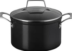 Le Creuset Essential Gryde m. Keramisk Non-stick Belægning 20 cm/3,8 L, Black