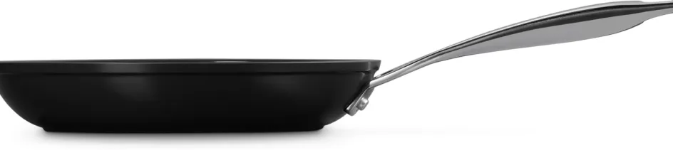 Outlet Le Creuset Essential Stegepande m. Keramisk Non-stick Belægning , Black
