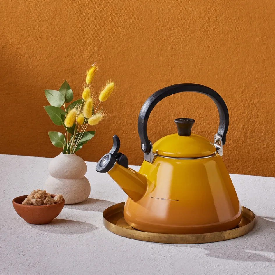 Online Le Creuset Kone Kedel m. Fløjte 1,6 L, Nectar