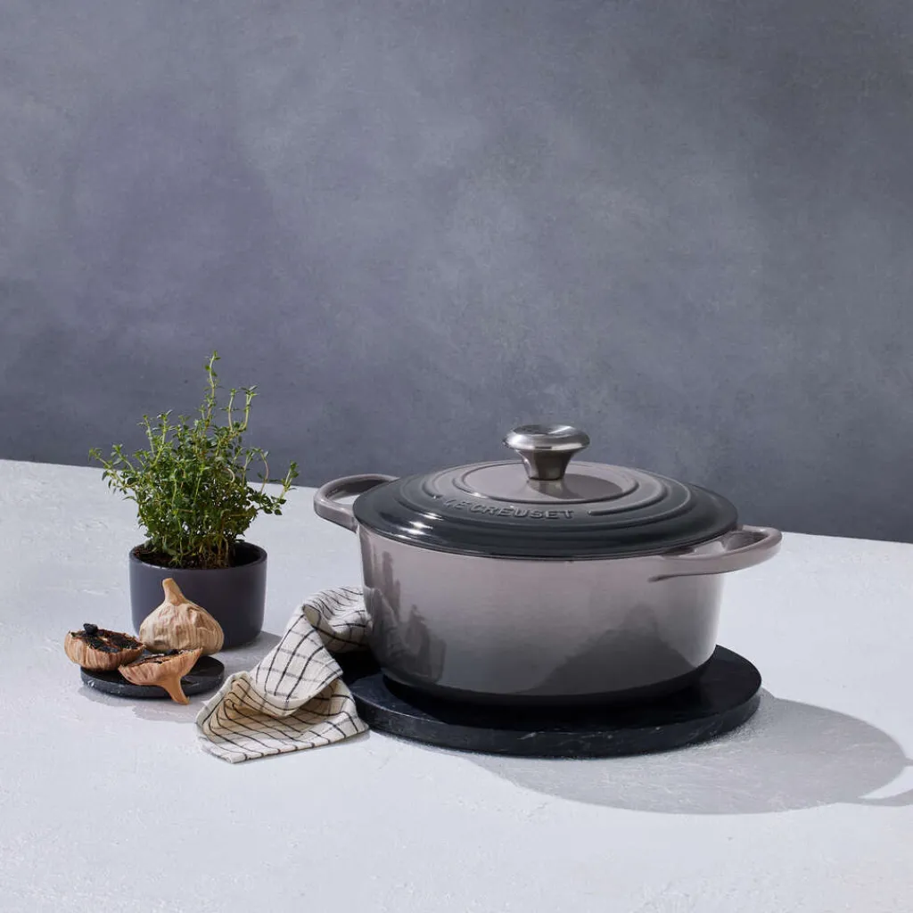 Le Creuset Gryder Og Kasseroller > Signature Rund Støbejernsgryde 26 cm/5,3 L,