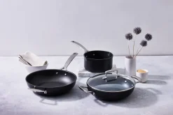Le Creuset Pander ><noscript><img width=