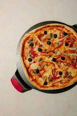 Hot Lodge Pizzasten m. Silikonehåndtag Ø38,1, Sort