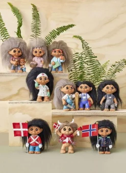 Hot Lykketrold, Roligan Stue|Træfigurer Og Figurer