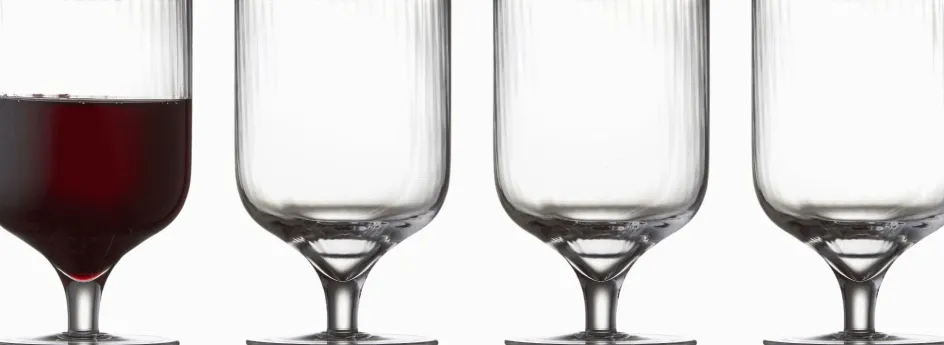 Lyngby Glas Palermo Vinglas Gold 4 stk. 30 cl