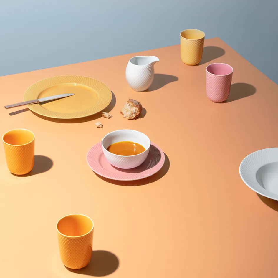 New Lyngby Porcelæn Rhombe Color Krus 33 cl, Rosa