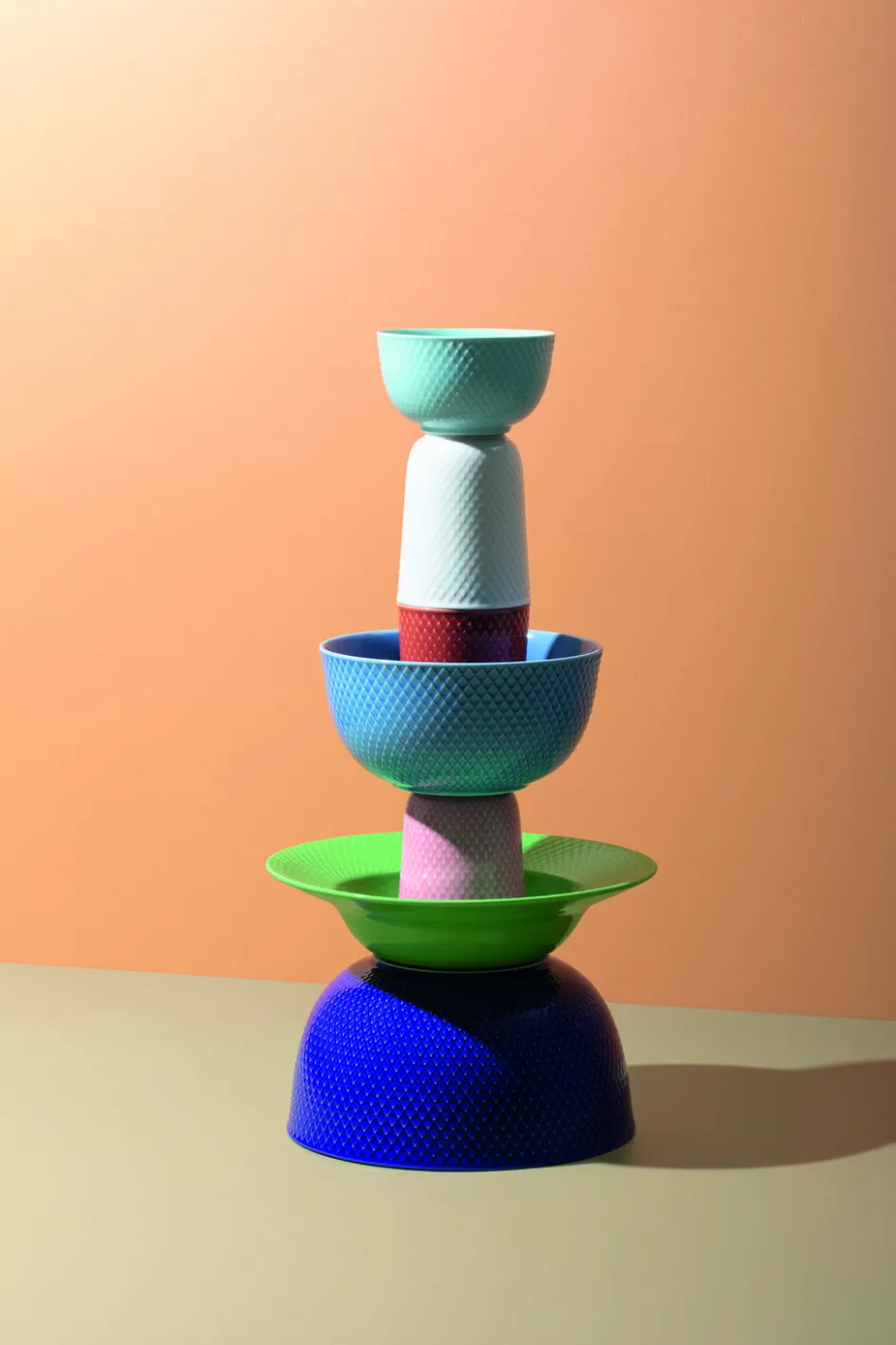 New Lyngby Porcelæn Rhombe Color Krus 33 cl, Rosa