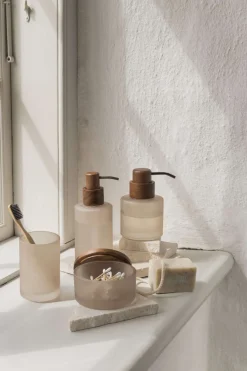New Mette Ditmer Modest Tandbørstekrus, Kit