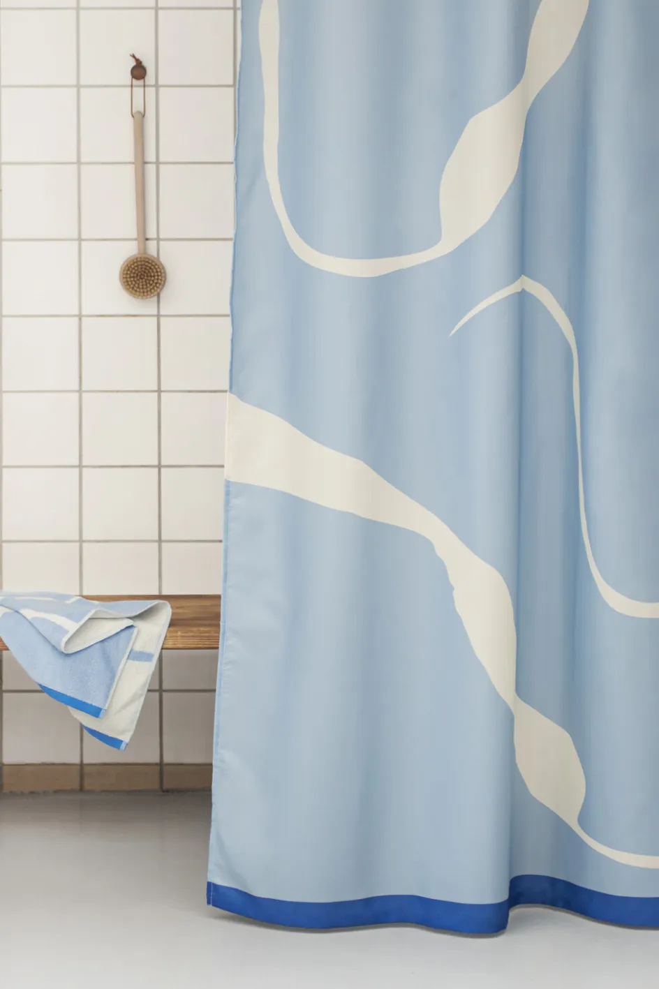 Online Mette Ditmer Nova Arte Badeforhæng 150x200 cm, Lys Blå/Off-white