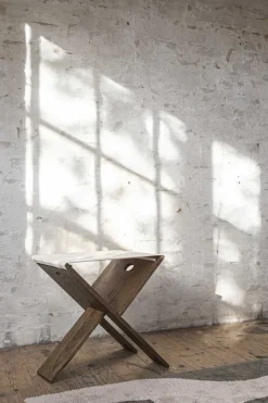 Mette Ditmer Stole > Roots Taburet H48 cm, Mørk Olieret Eg