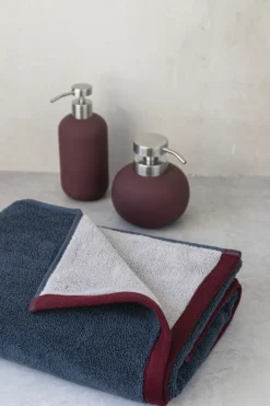 Outlet Mette Ditmer Soft Håndklæde , Midnat Blå/Vinrød