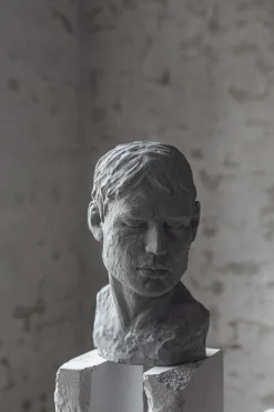 Mette Ditmer Stue|Træfigurer Og Figurer > Buste H30 cm, Hvid