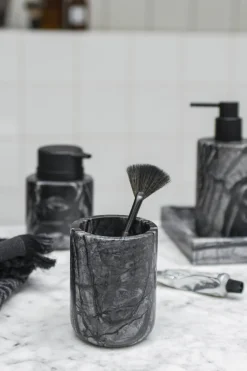 New Mette Ditmer Marble Tandbørstekrus, Sort/Grå