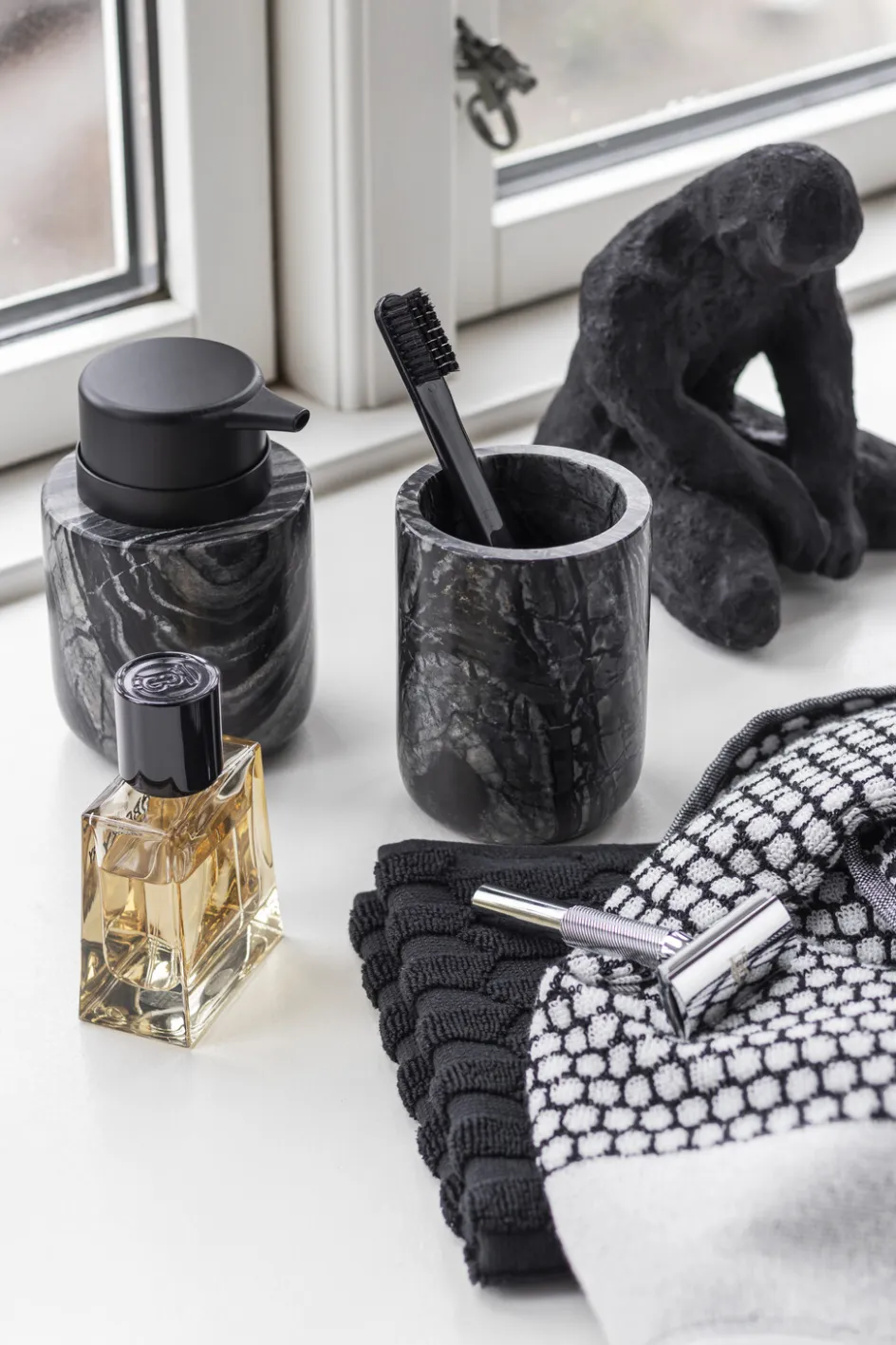 New Mette Ditmer Marble Tandbørstekrus, Sort/Grå