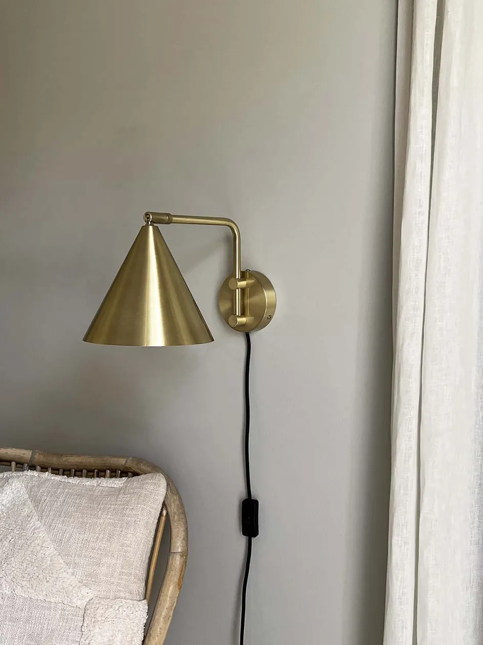 Outlet MOUD Home Más Væglampe 18 cm, Børstet Messing