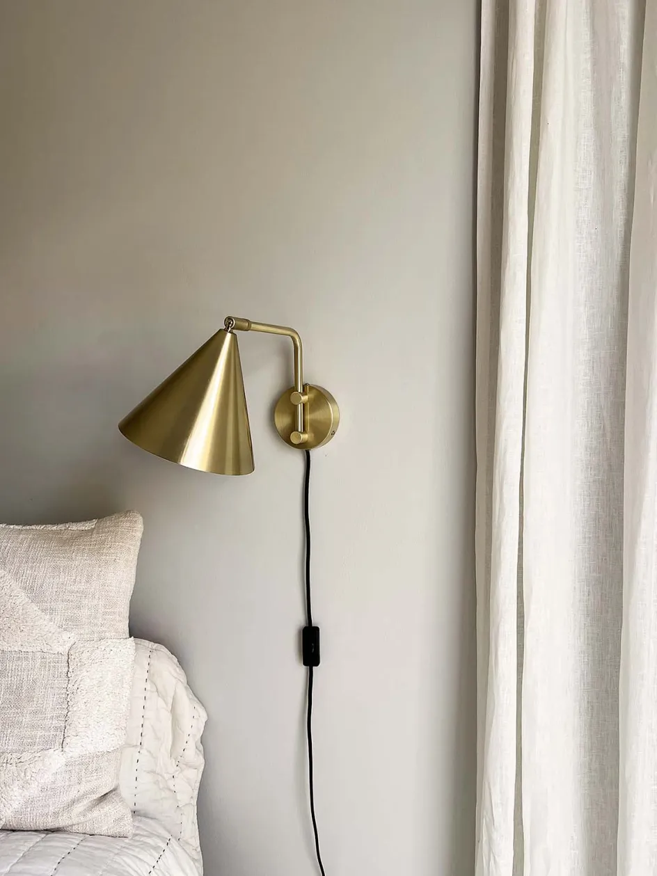 Outlet MOUD Home Más Væglampe 18 cm, Børstet Messing