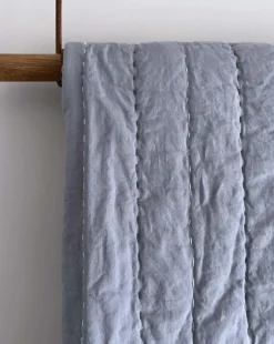 Outlet MOUD Home Senses Quiltet Sengetæppe 260x260 cm, Blå