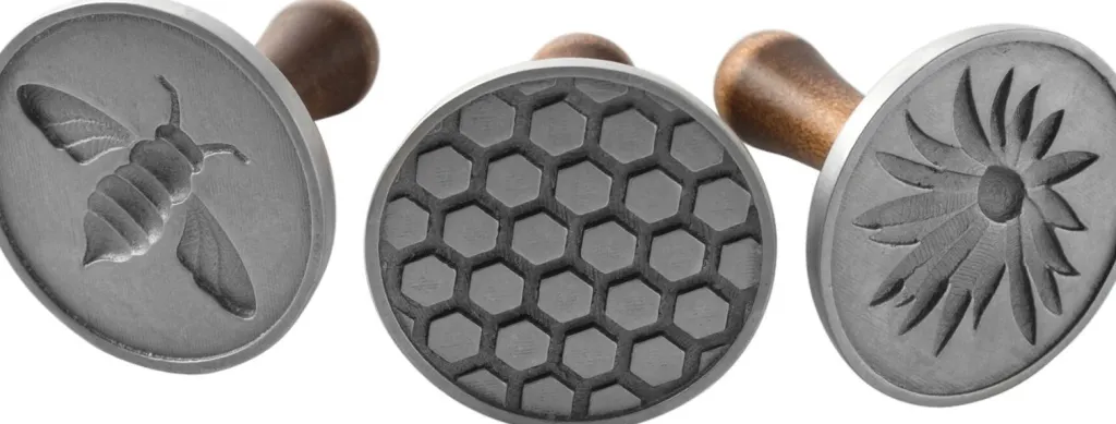 Nordic Ware Bageredskaber|Bageforme > Småkagestempel 3 stk. Ø9,8 cm,