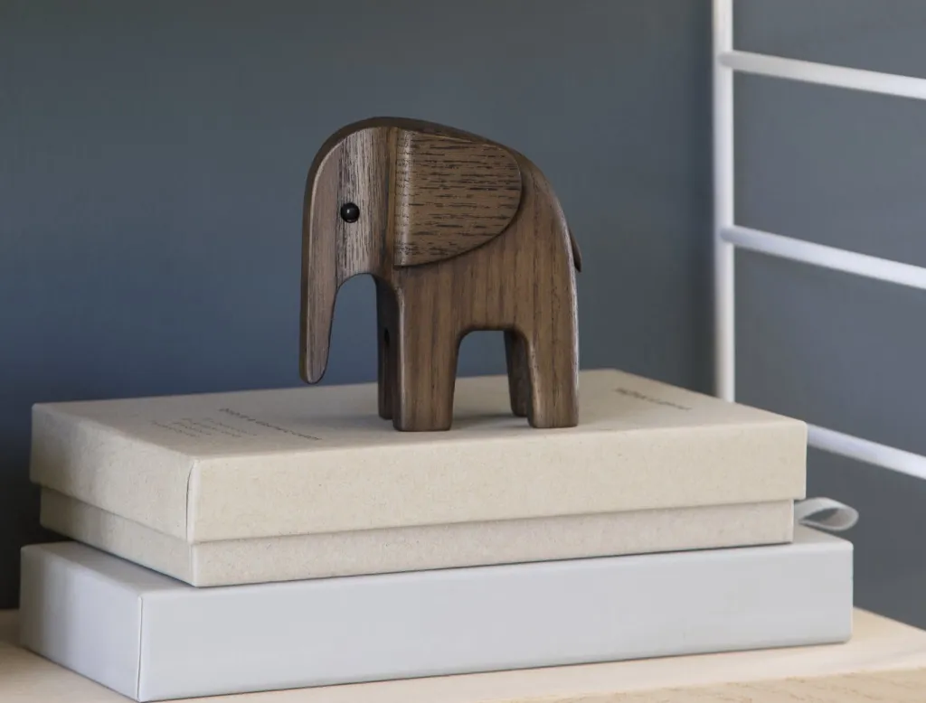 Novoform Træfigurer Og Figurer > Baby Elefant,