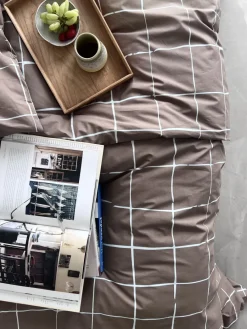 Outlet OMHU x Mads Barfod Wave Grid Sengetøj , Taupe