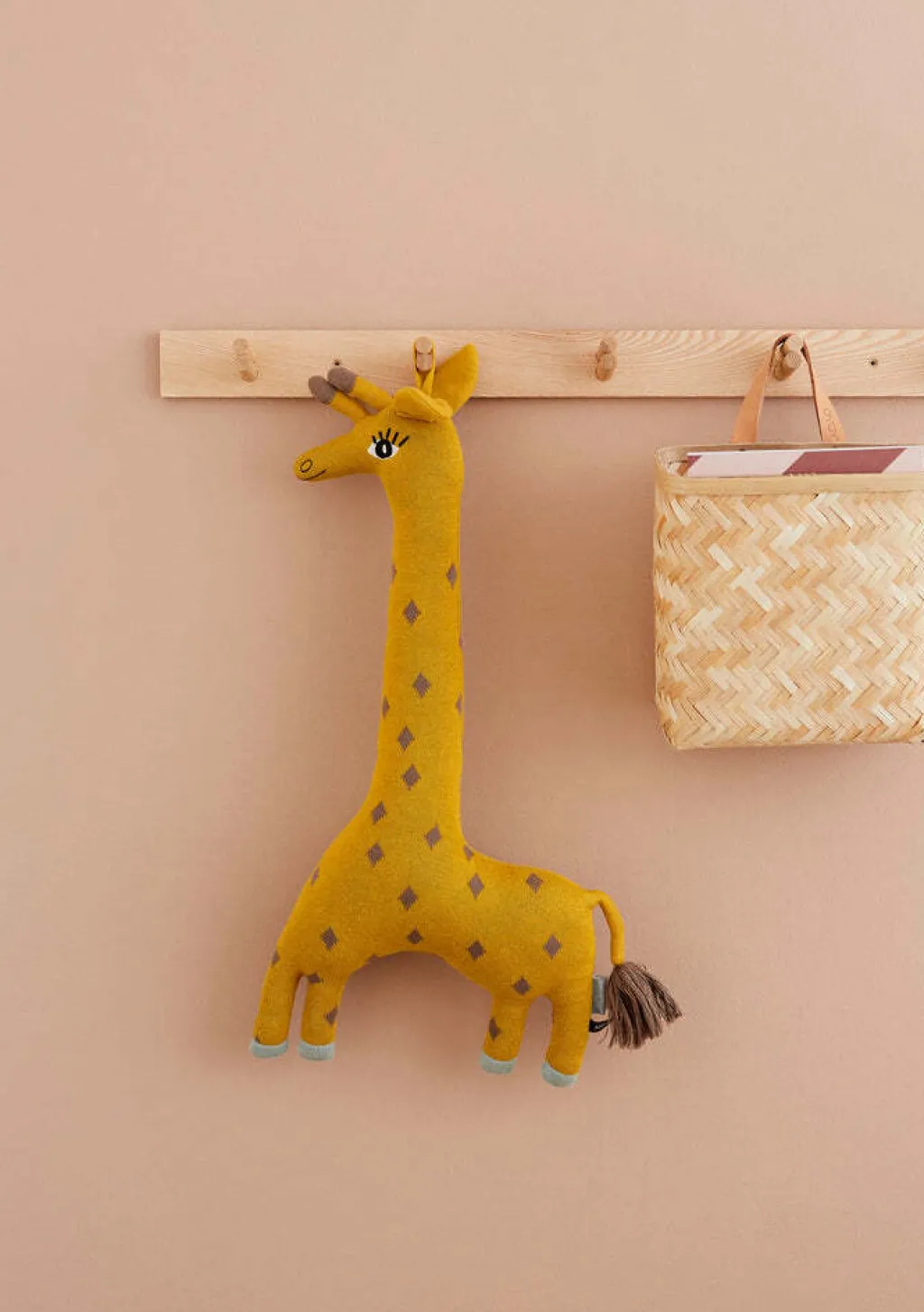 Børn OYOY Mini Tøjdyr Og Nusseklude > Giraffen Noah 64 cm, Curry