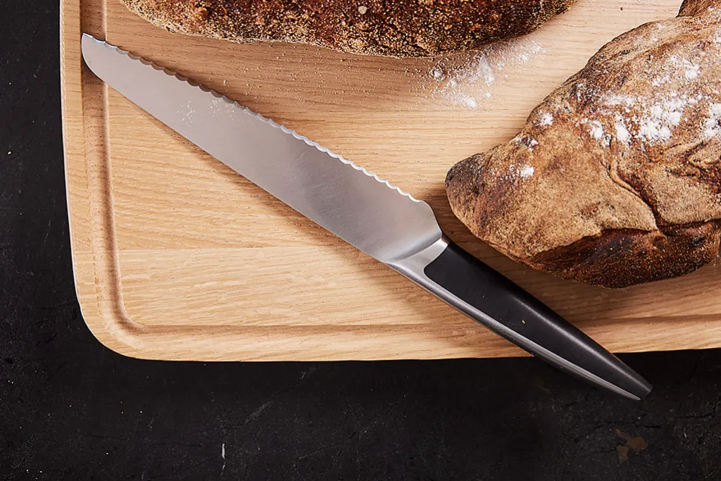 Hot Acutus Brødsav 18 cm Brødknive