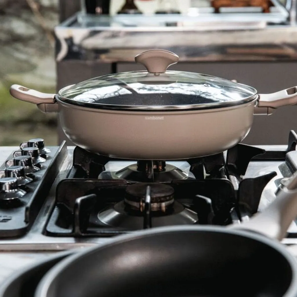 Discount Silver Force Wok 28 cm, Beige/Grå Pander