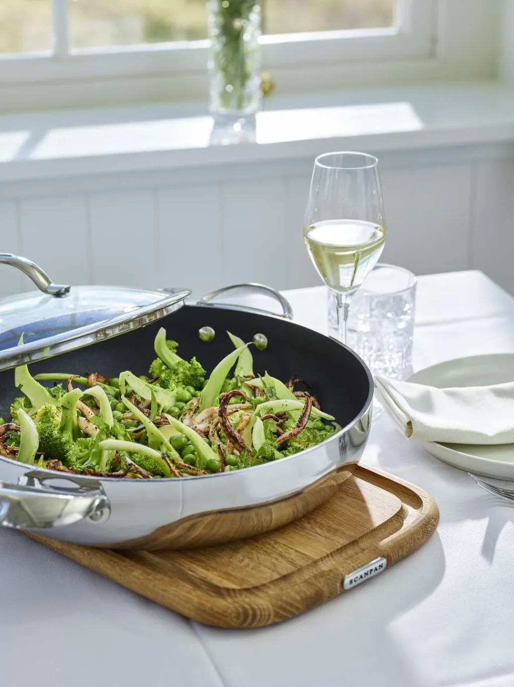 Scanpan Pander > HaptIQ Chefpandem. Non-stick Belægningog Låg 32 cm/4,8 L