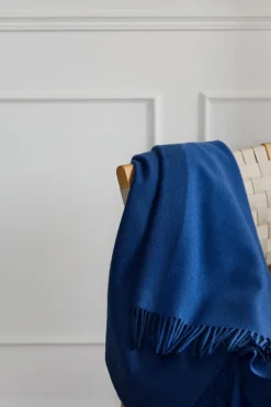 Sale Secret Plaid 130x190 cm, Indigo/Cobalt Plaider Og Tæpper