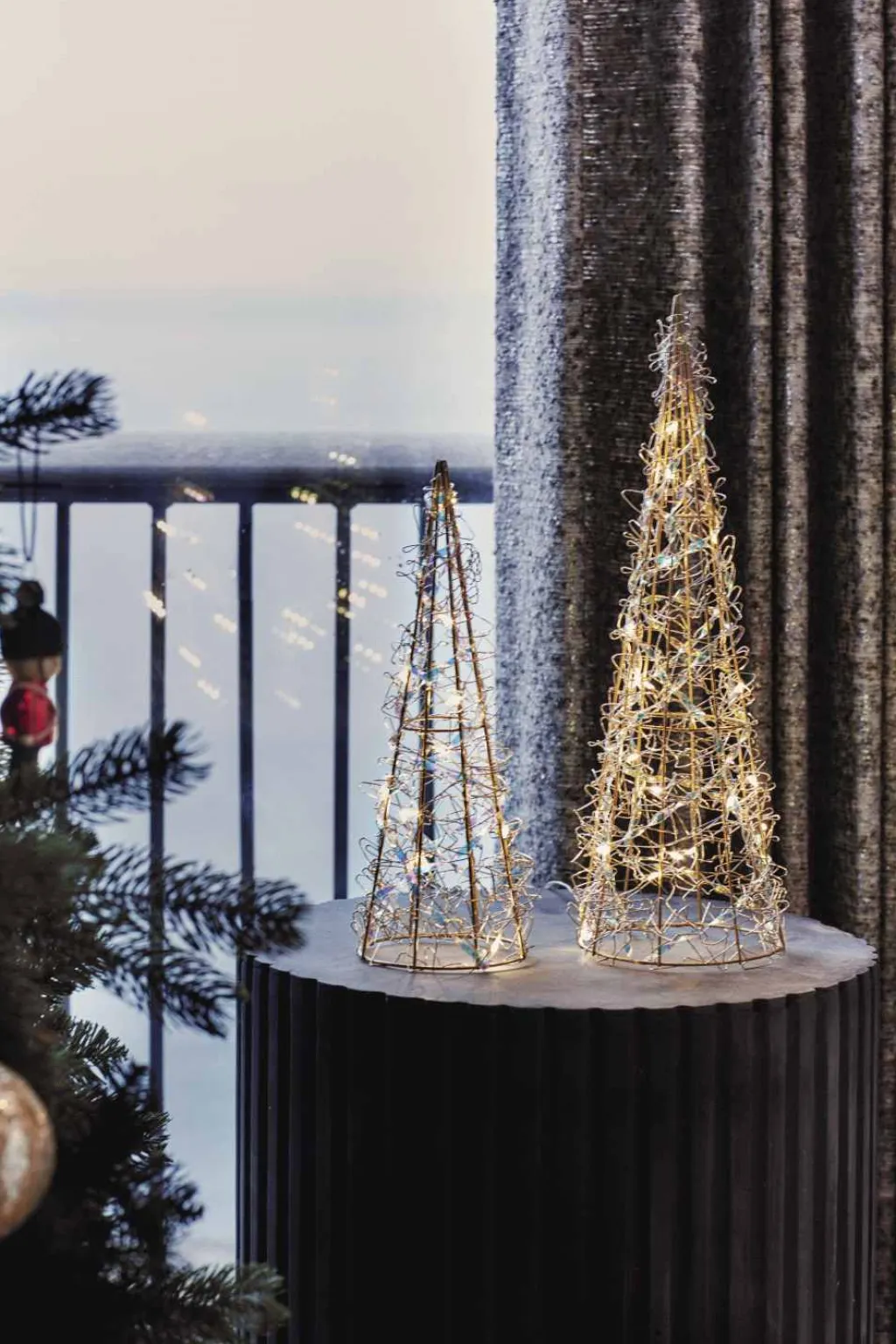 Sirius Stearinlys|Led Stearinlys > Lily Juletræ LED H, Guld
