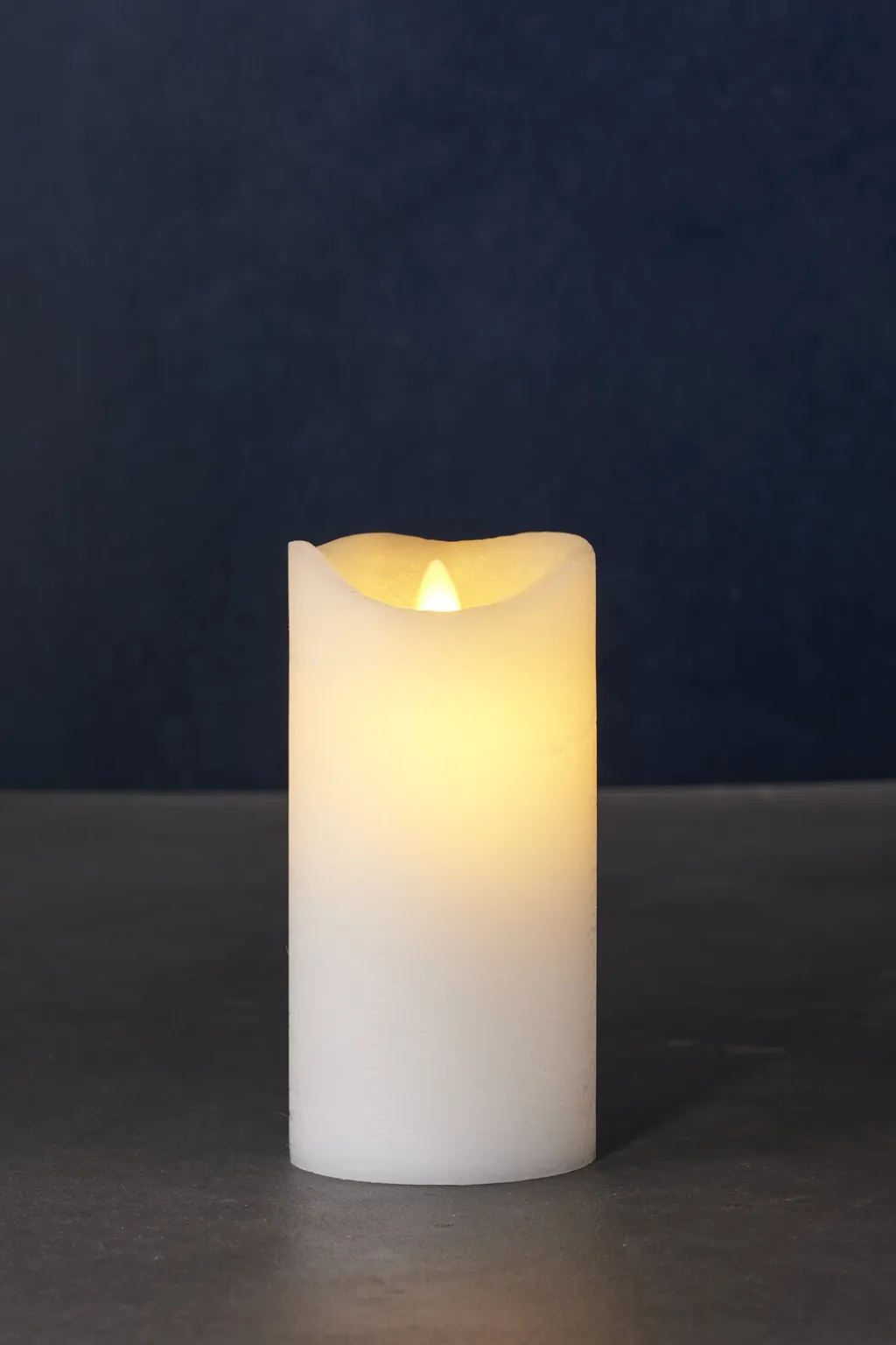 Sirius Stearinlys|Led Stearinlys > Sara Exclusive Bloklys LED Ø7,5 cm/H15 cm, Hvid