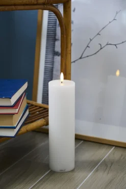 Sirius Stearinlys|Led Stearinlys > Sille Bloklys LED Genopladelig Ø7,5 cm/H25 cm, Hvid