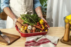 Staub Spisestue|Fade ><noscript><img width=