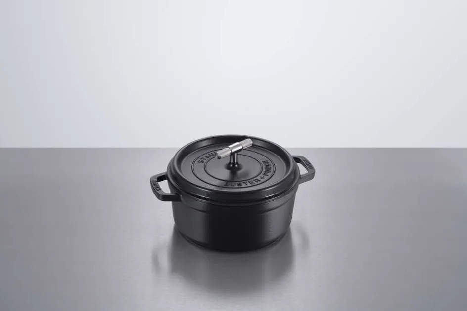 Clearance Staub La Cocotte Støbejernsgryde 24 cm/3,8 L, Sort/Krom