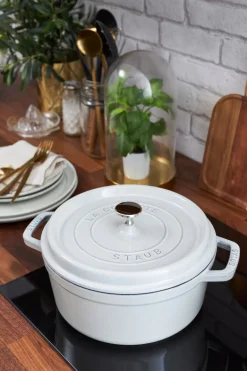 Discount Staub La Cocotte Støbejernsgryde 20 cm/2,2 L, Hvid Trøffel