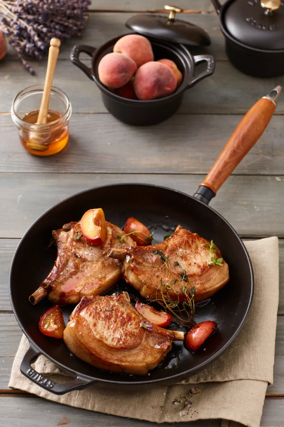 New Staub Støbejernspande