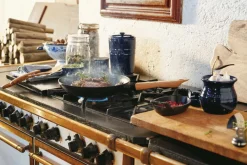Online Staub Stegepande m. Træhåndtag 26 cm