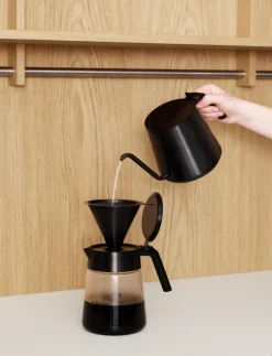 Outlet Nohr Slow Brew Tragt med Filter, Black Metallic Stempelkander