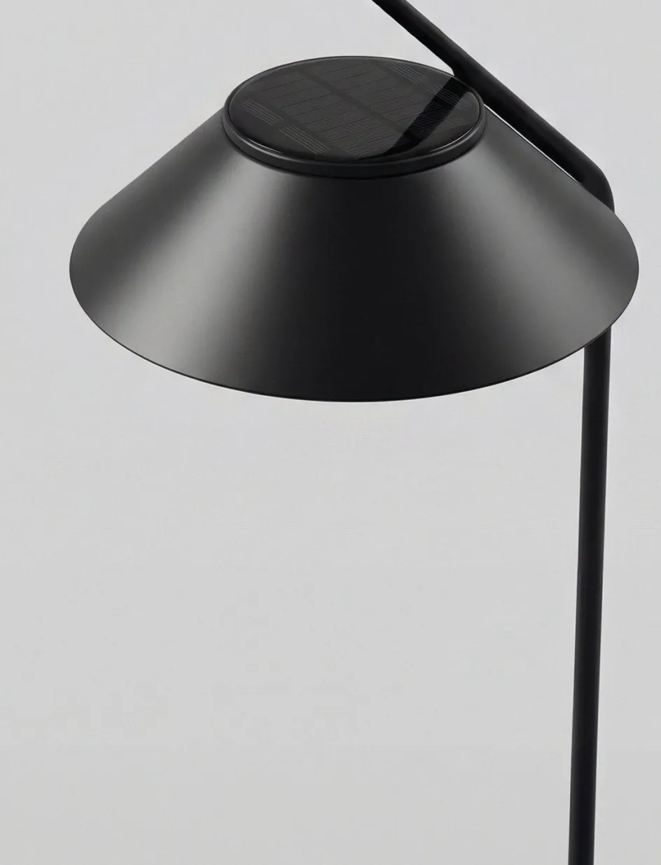 Discount Stelton Vinkel Solcellelampe på Spyd LED, Sort