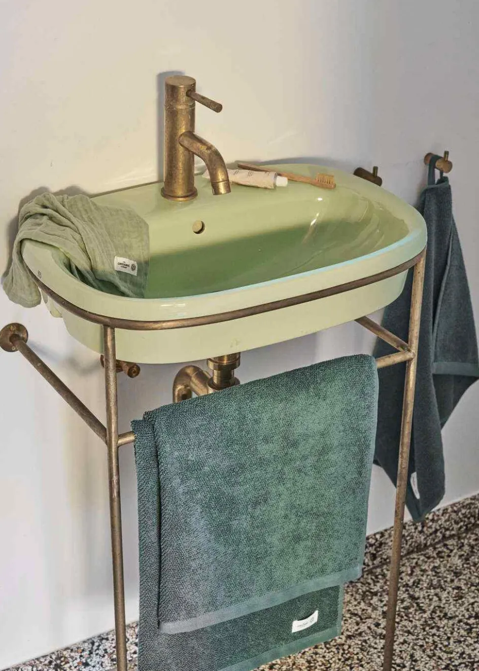 Hot The Organic Company MILD Badehåndklæde 70x140 cm, Dark Green