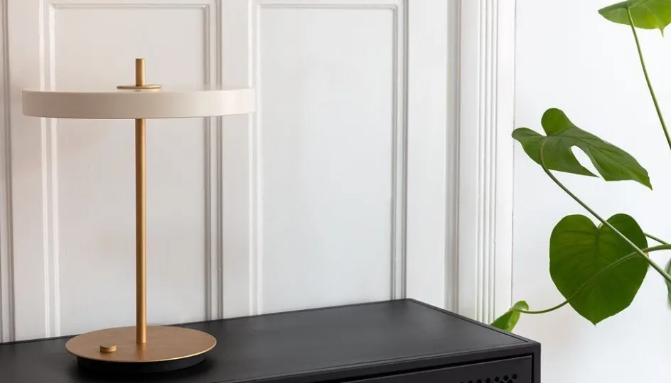 Best Umage Asteria Bordlampe, Pearl White