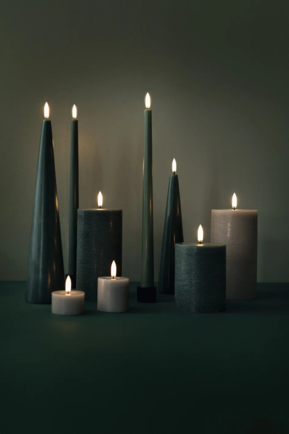 Clearance Uyuni Lighting Bloklys LED Ø7,8xH20 cm, Pine Green/rustik