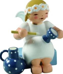 Hot Marguerite Angels, Træfigurer Og Figurer